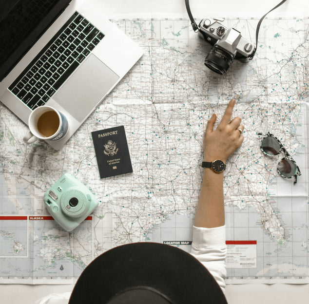 Best Clothes to Wear While Traveling