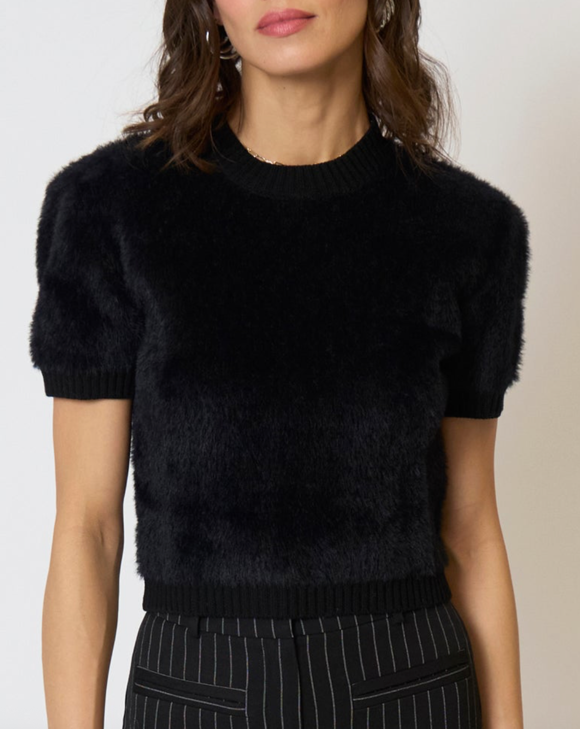 Roman Eyelash Tee with Shoulder Pads