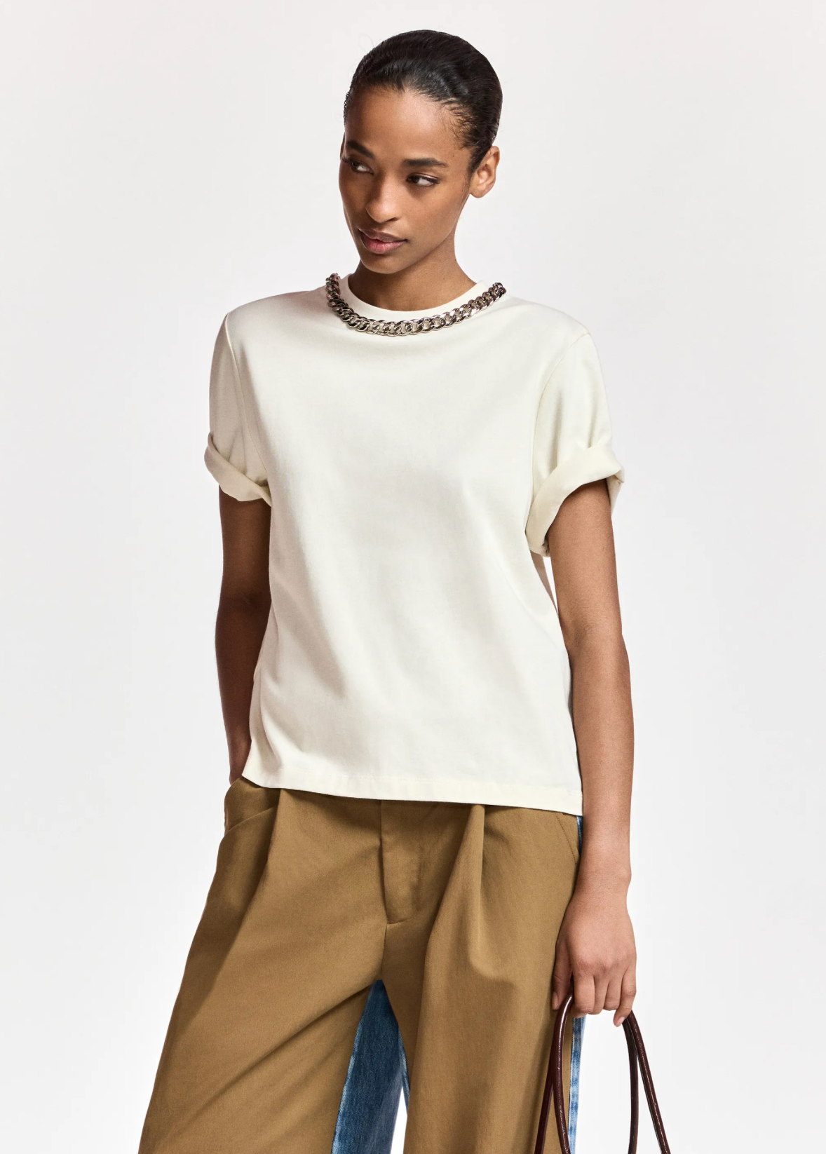 Klaim T-Shirt with Chain