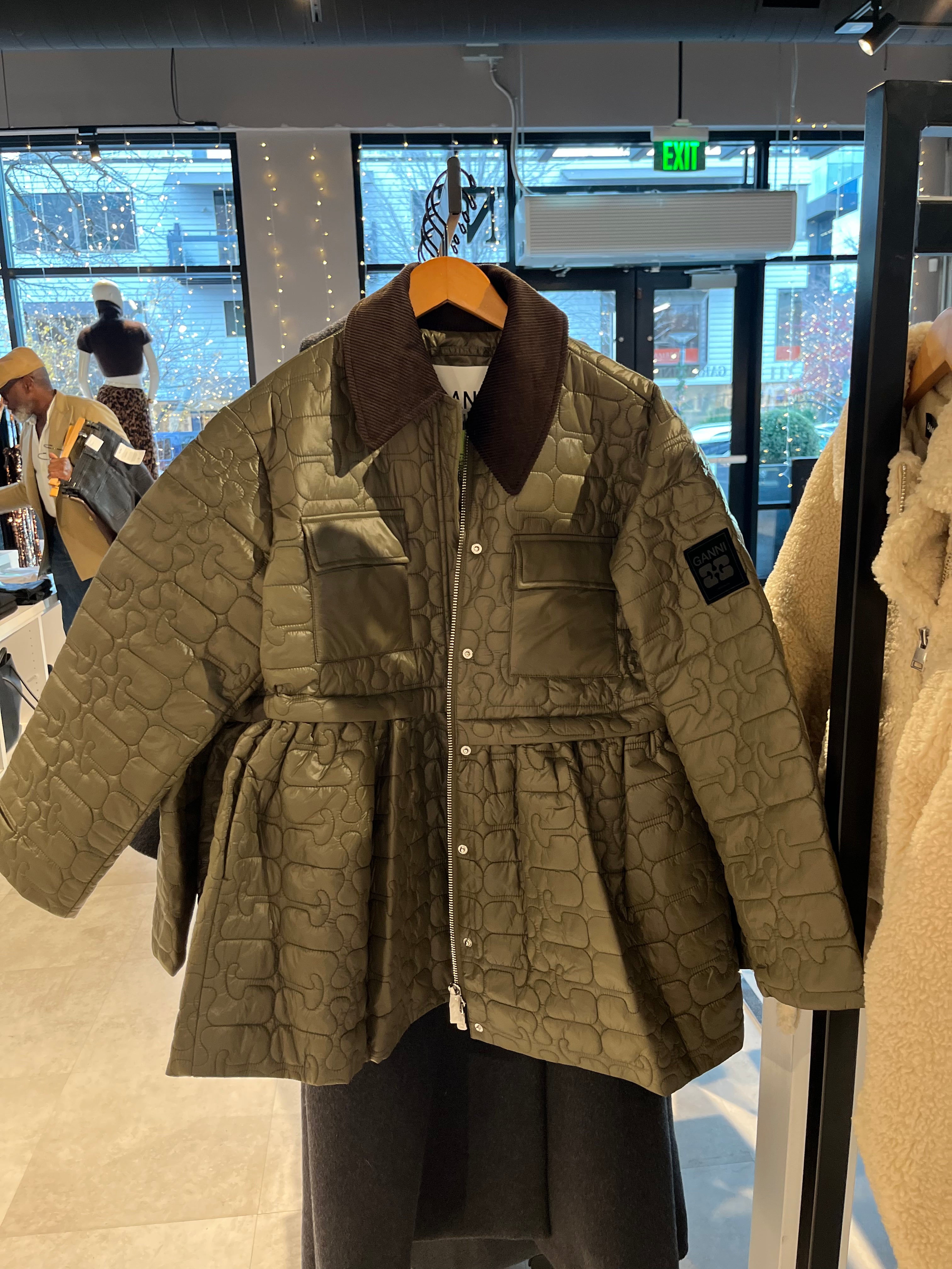 Shiny Quilt Midi Jacket with Flare - Garbarini