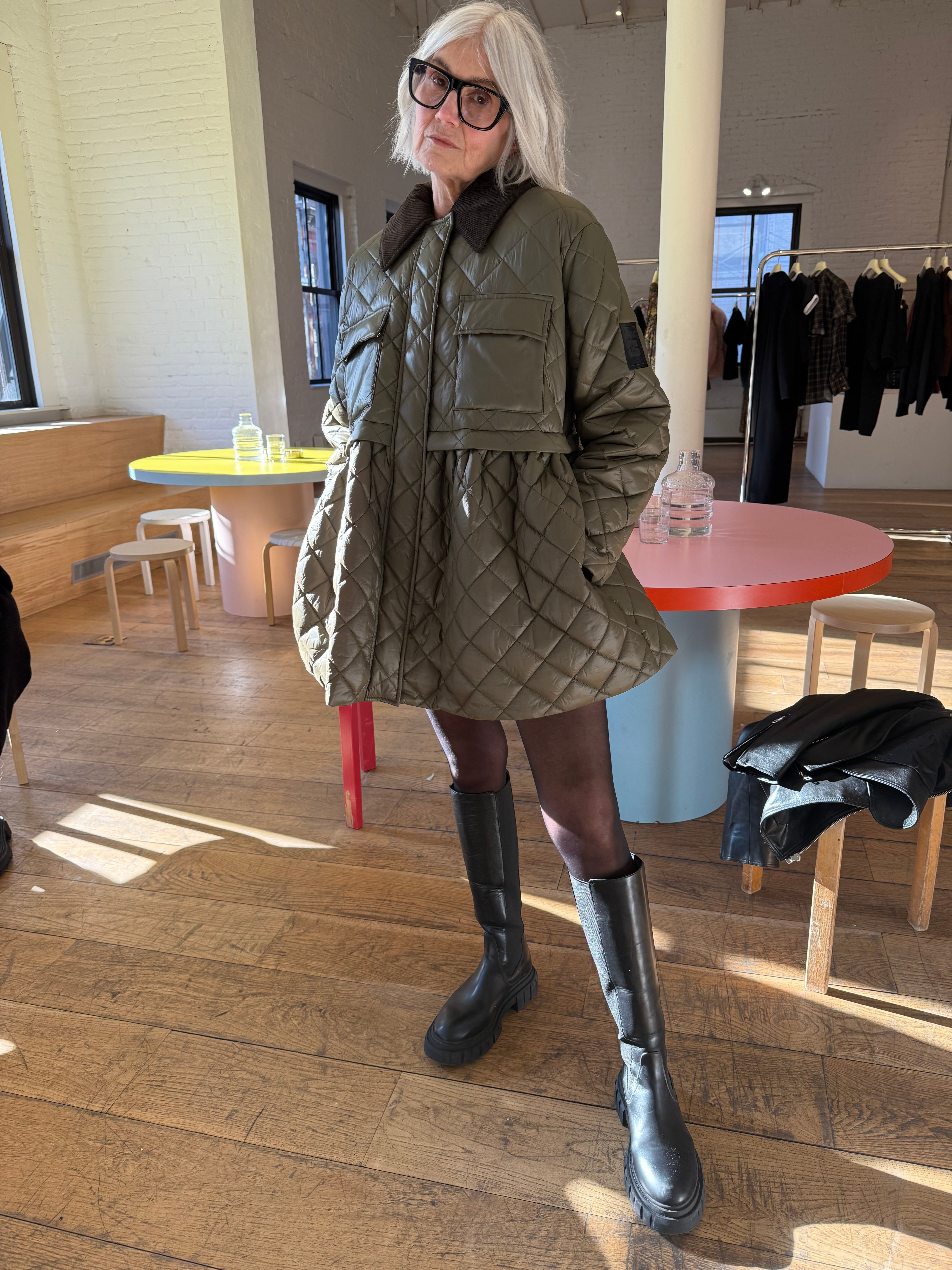 Shiny Quilt Midi Jacket with Flare - Garbarini