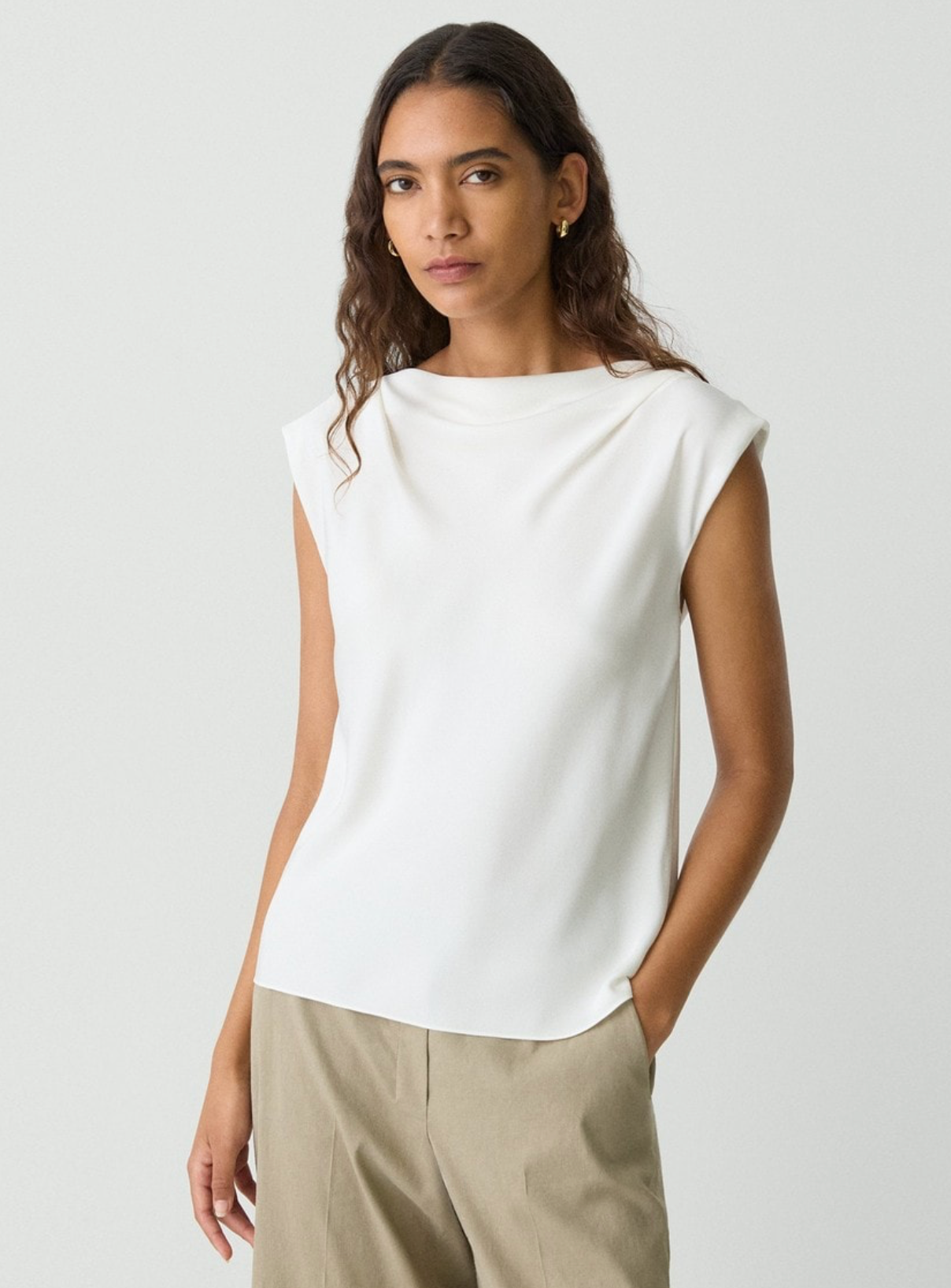 Hi Cowl Slim Blouse
