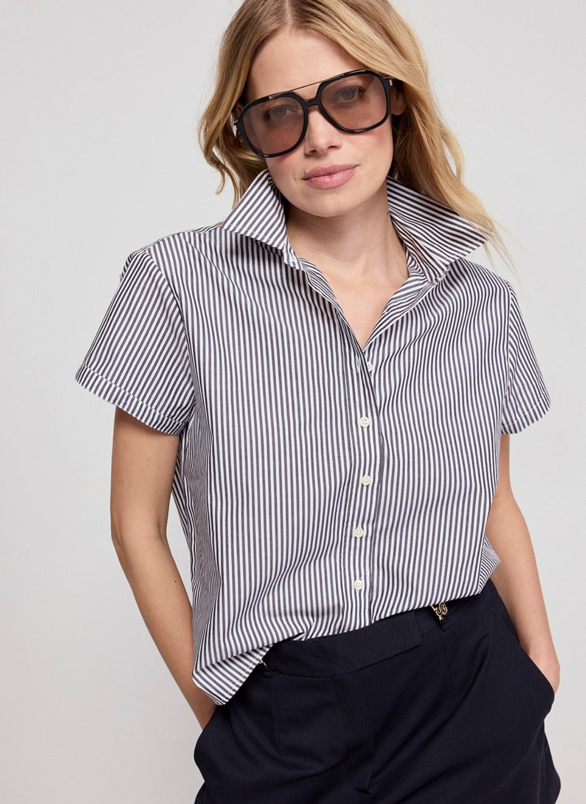 The Boxy Short Sleeve Cropped Shirt