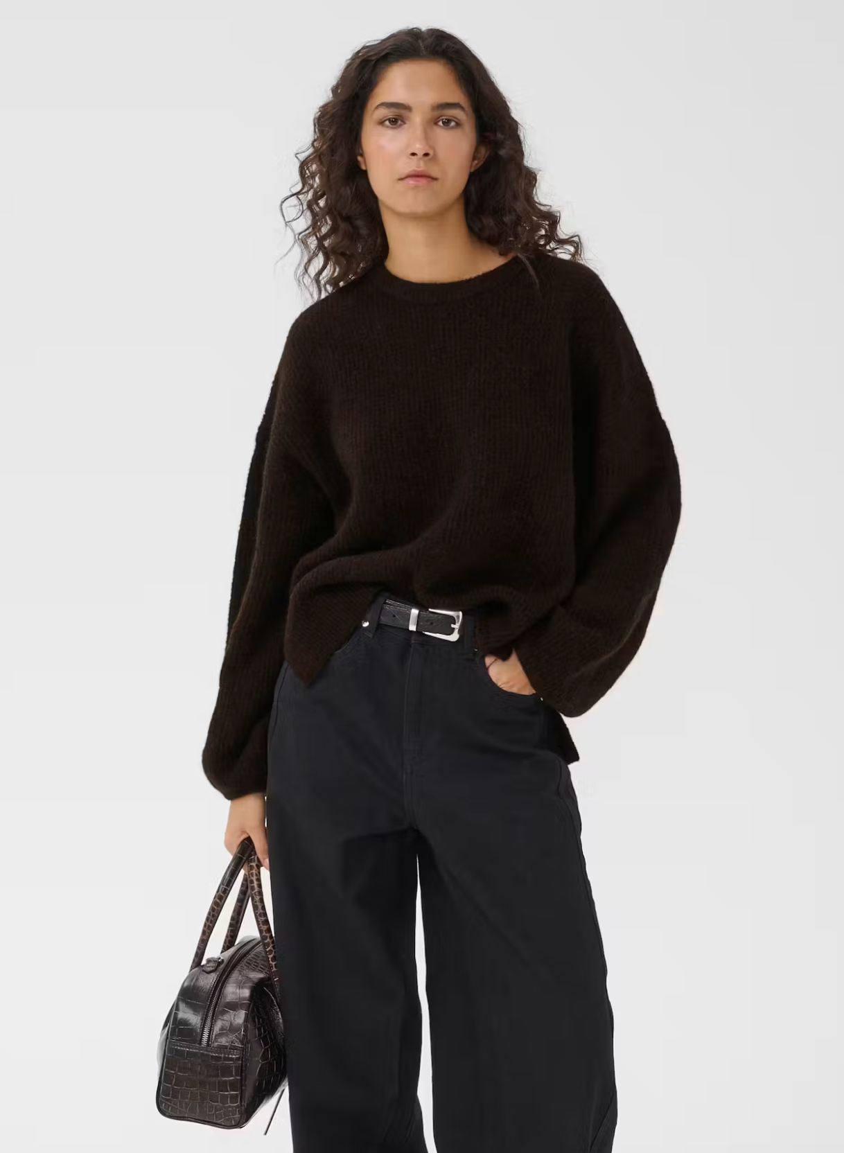 Alpha Slit Pullover