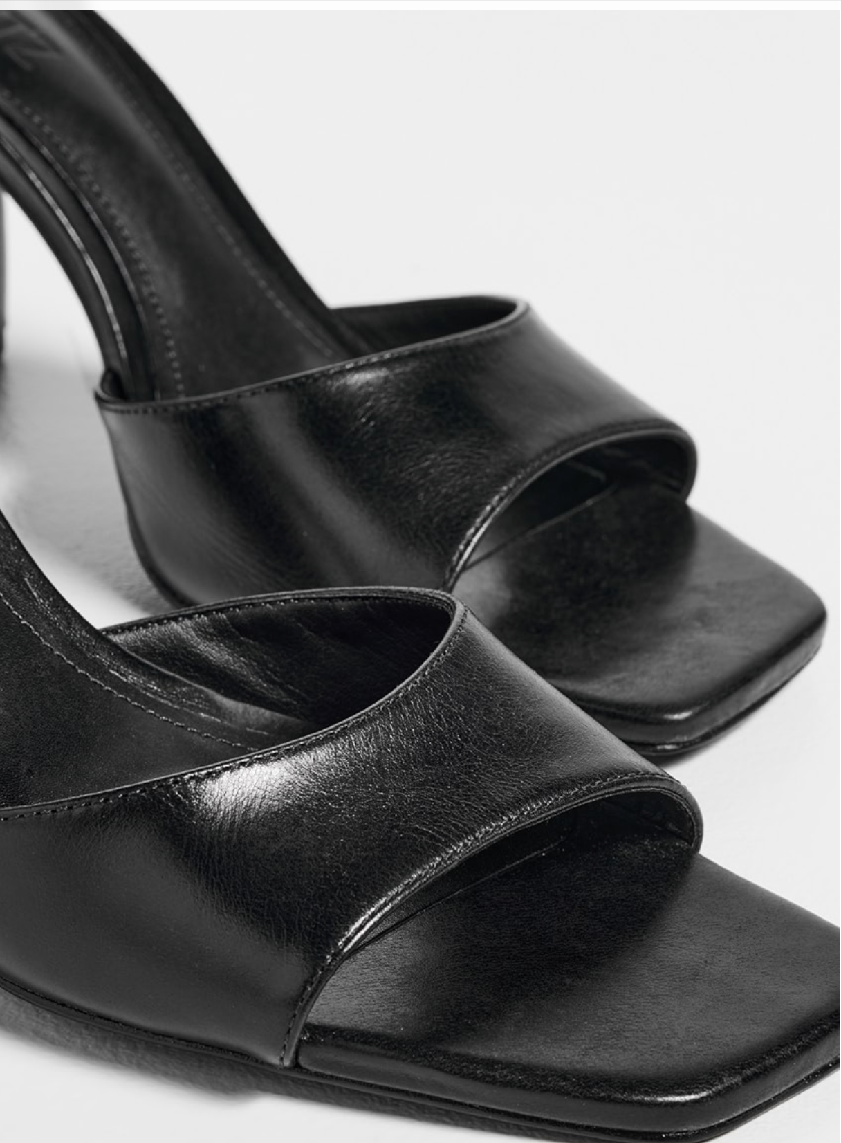 Leena Chunky Heel