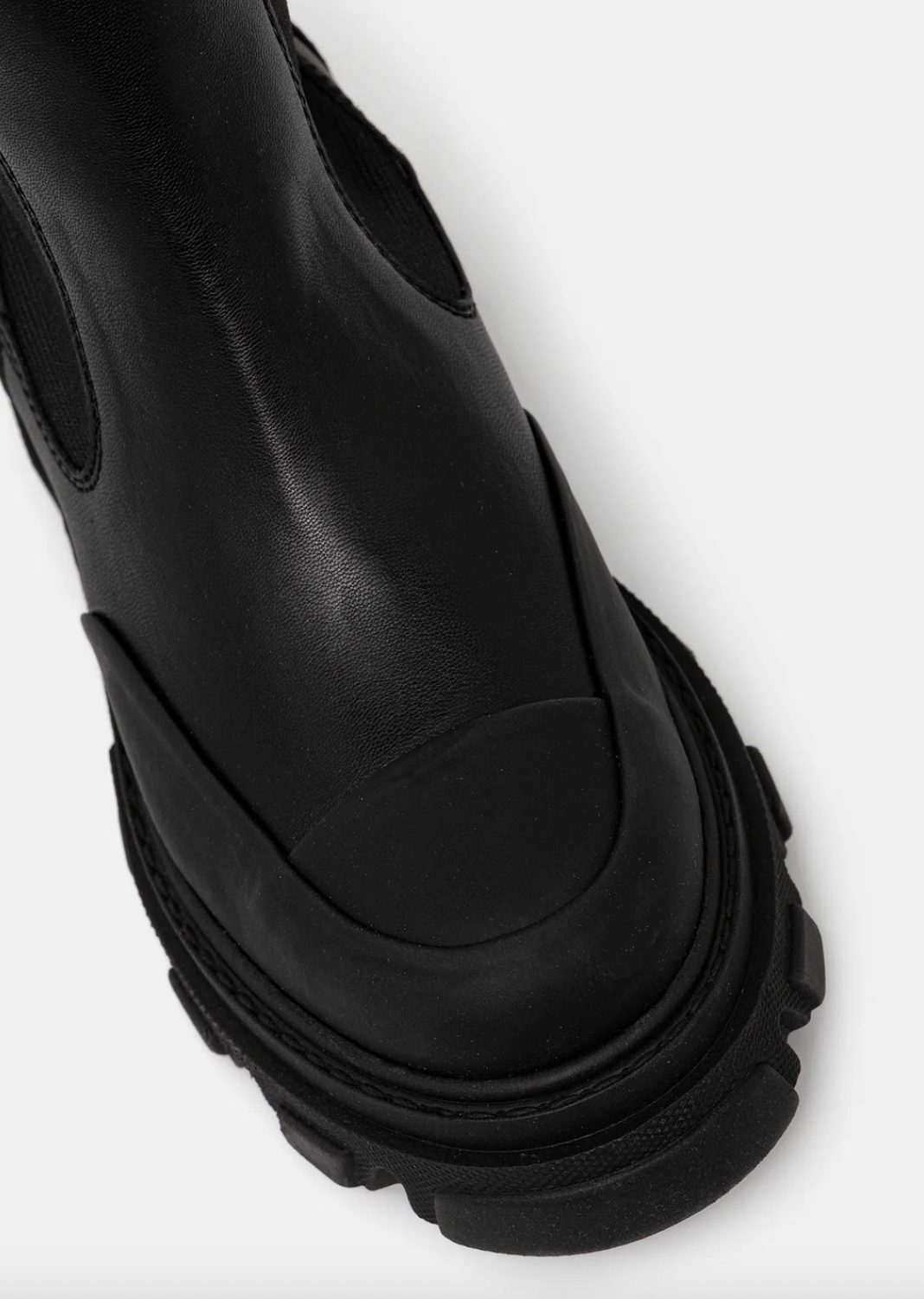Cleated High Chelsea Boot Black Stitch