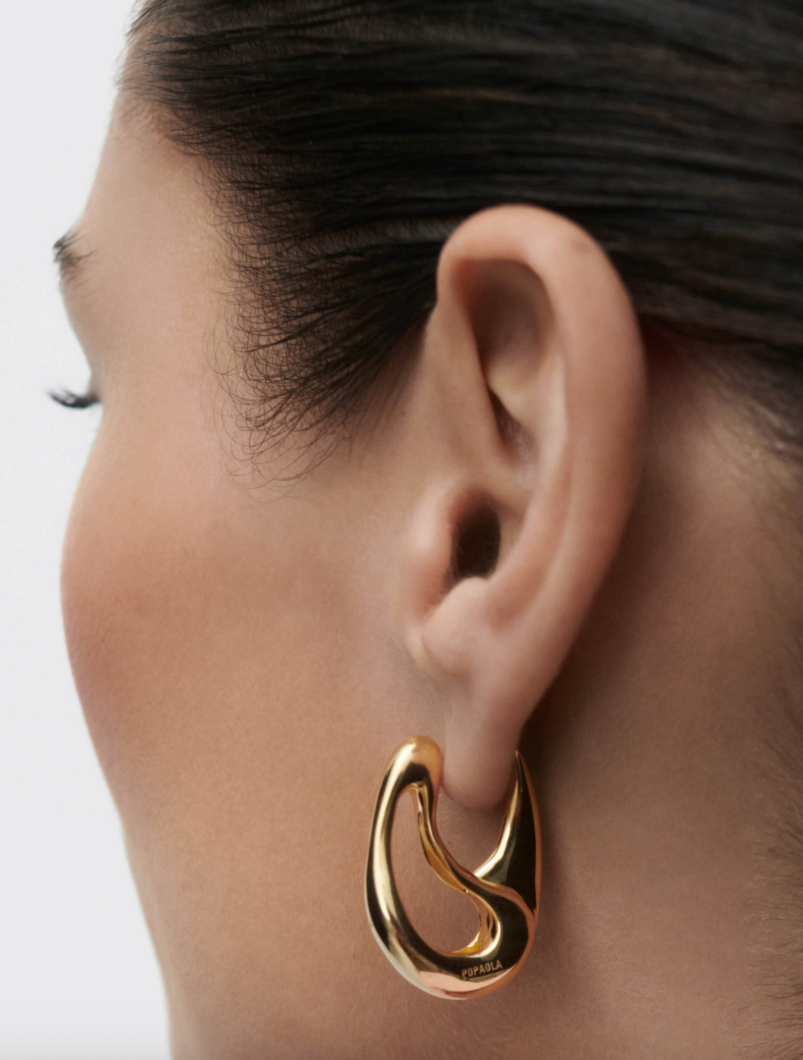Brisa Hoops