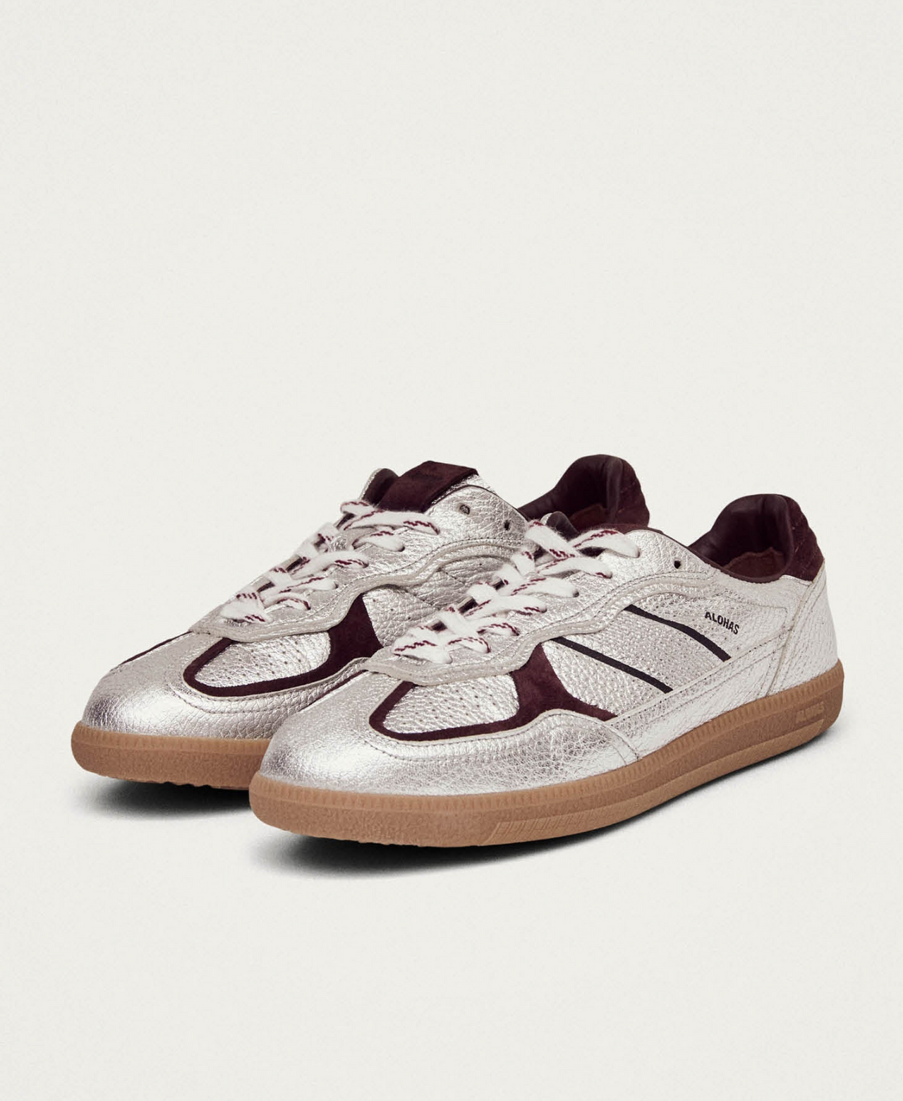 490 Rife Sneaker