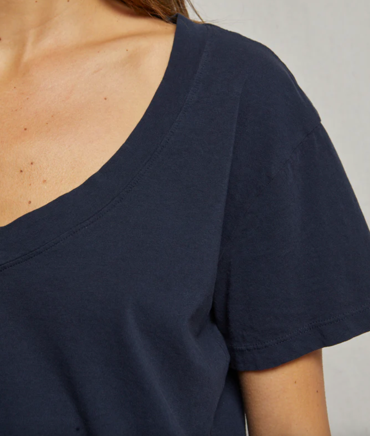 Hendrix Short Sleeve Boxy V-Neck