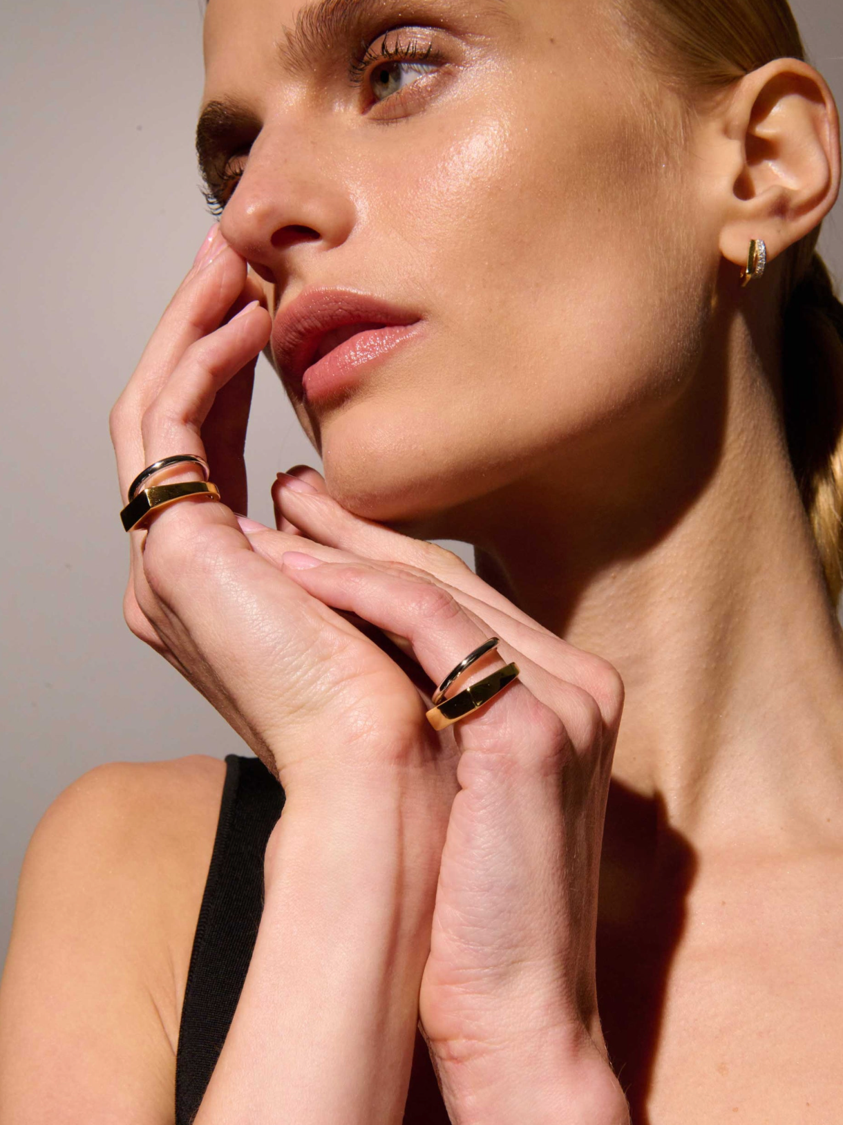 Tina Signet Ring