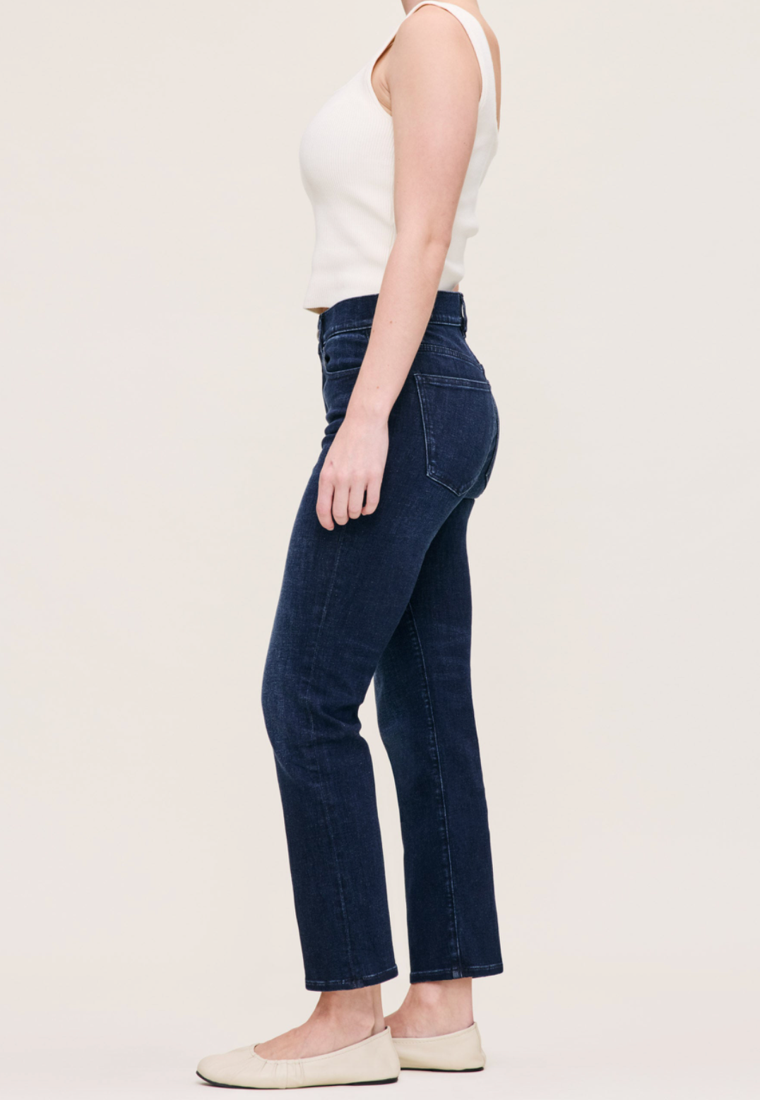 Halle Straight, High Rise Instasculpt Jean