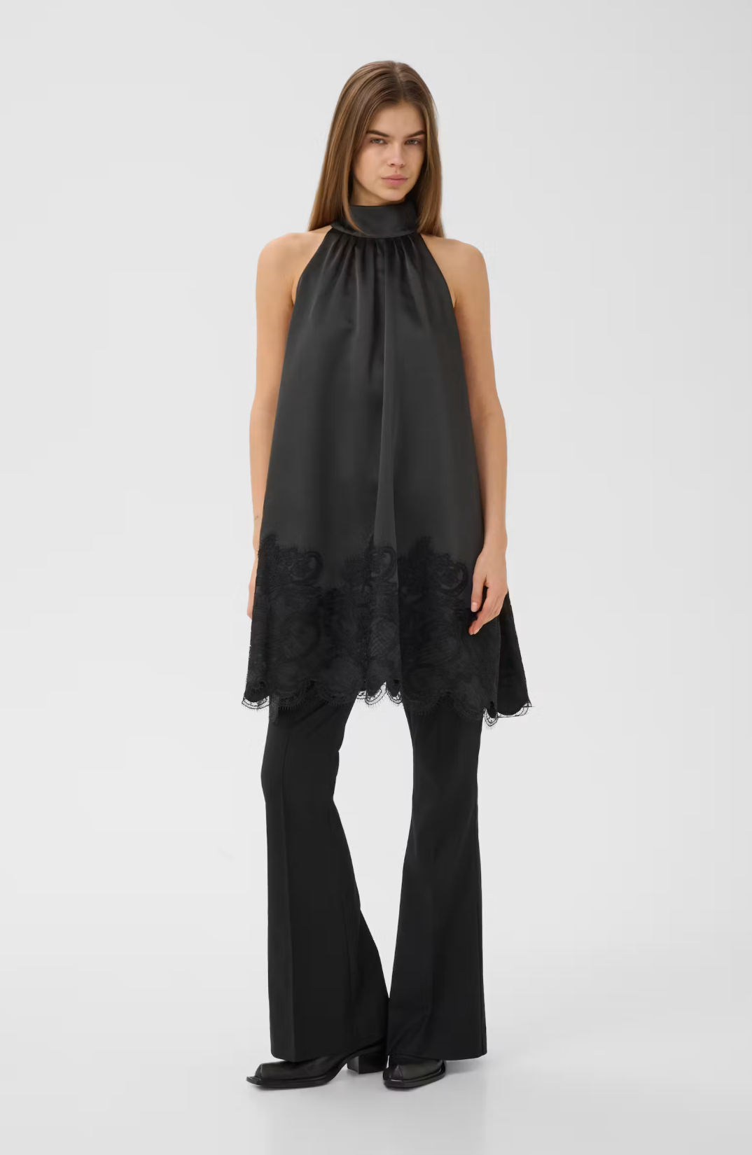 Jacura Dress