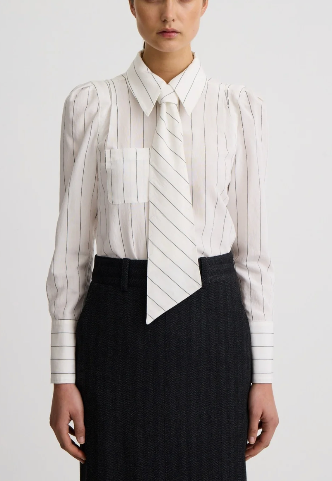Neck Tie Box Pleat Shirt