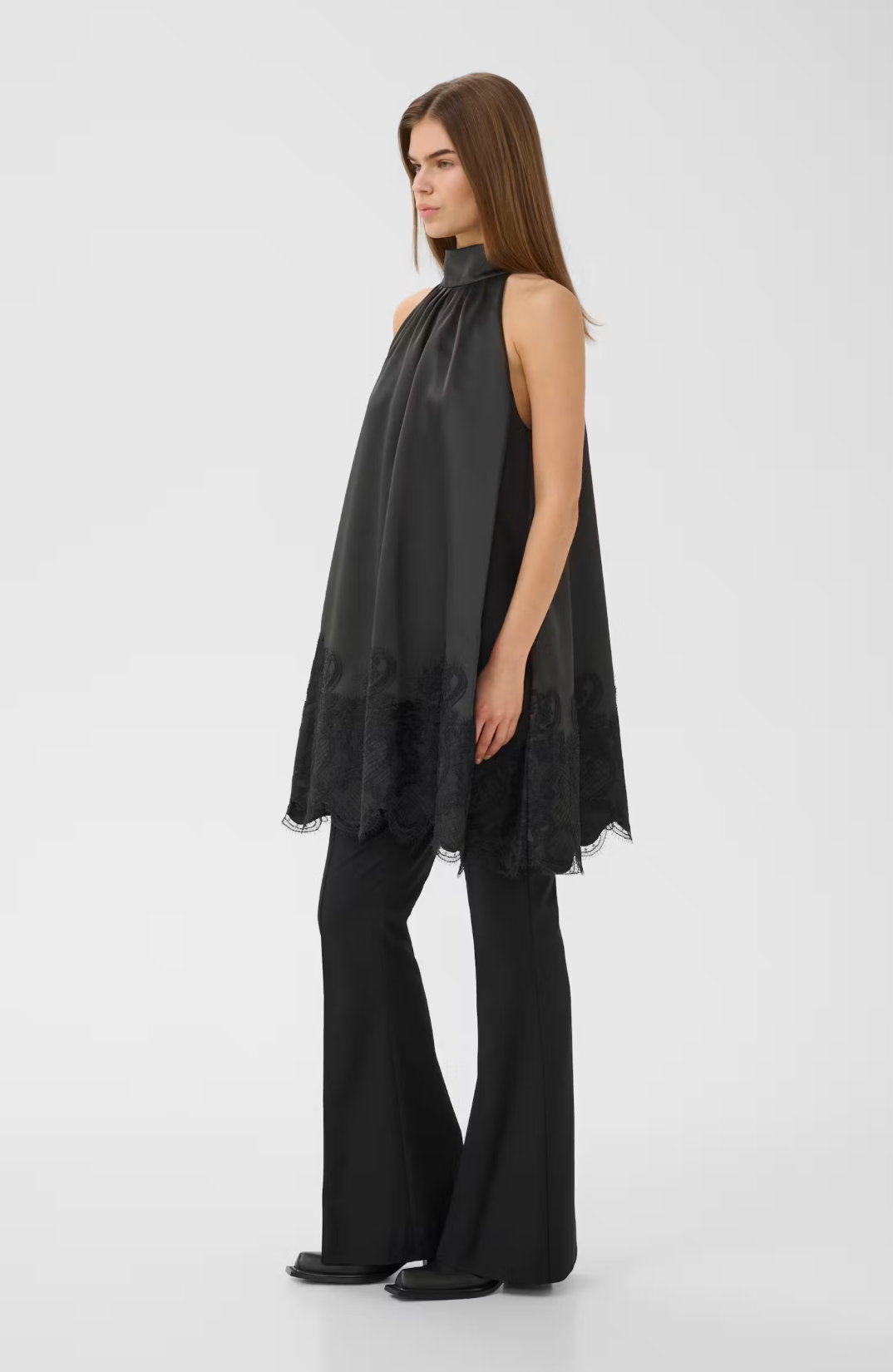 Jacura Dress