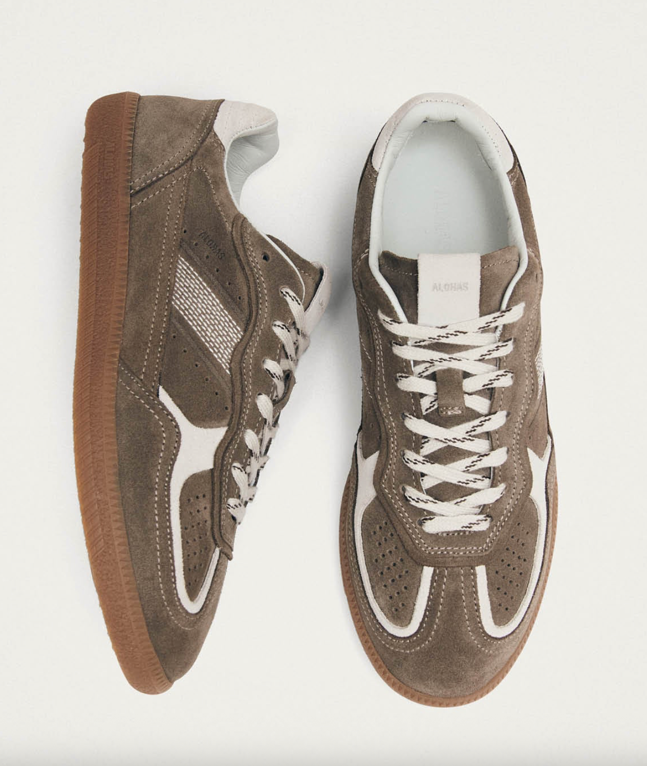 490 Rife Sneaker