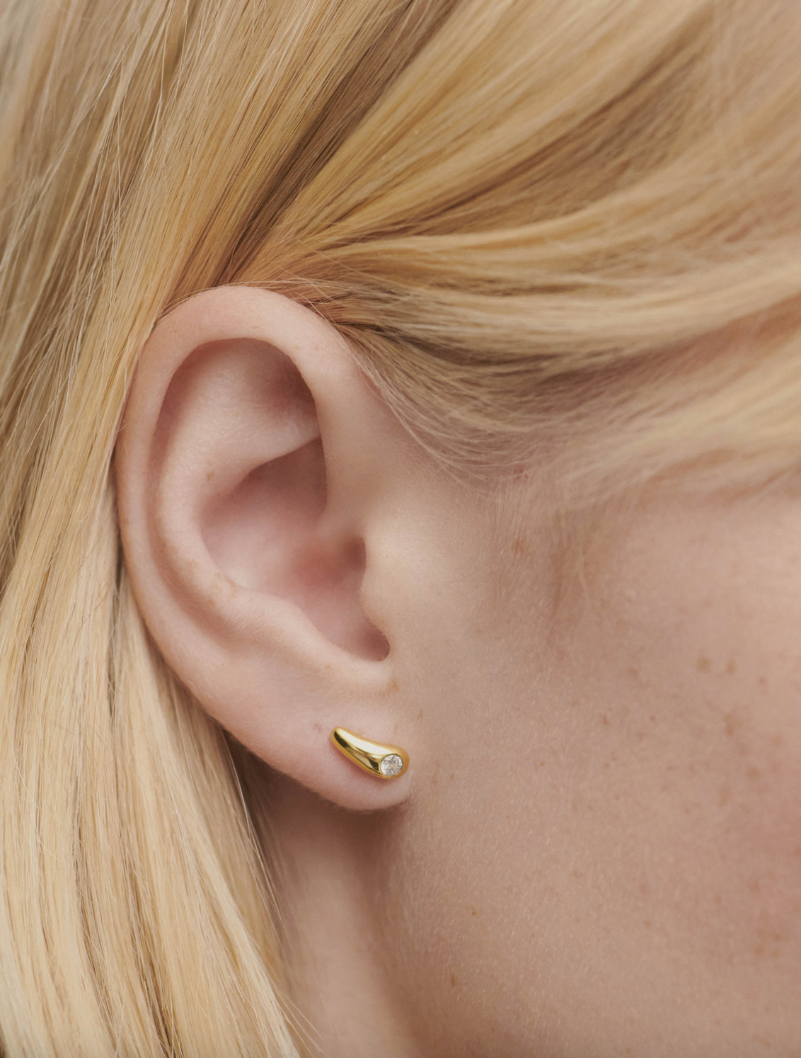Serena Stud Earrings